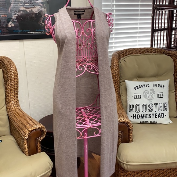 Tahari Beautiful long merino wool XS vest - Picture 2 of 11